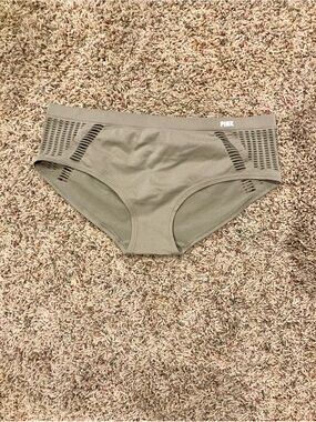 PINK BY VICTORIA SECRET HIPSTER BIKINI UNDERWEAR NWOT